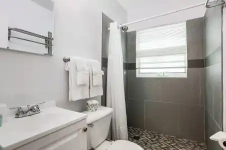 OceanSide Boutique - Hollywood - 25
