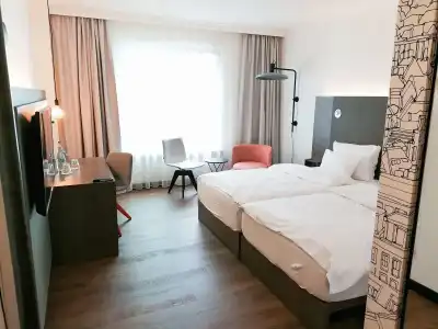 Pentahotel - 3