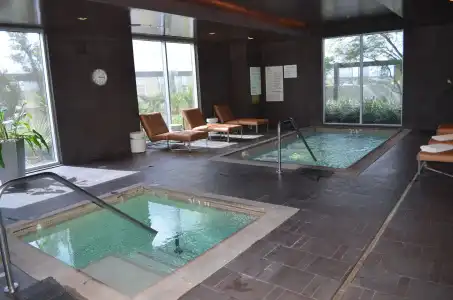 Beautiful Palms Place Suite - 18
