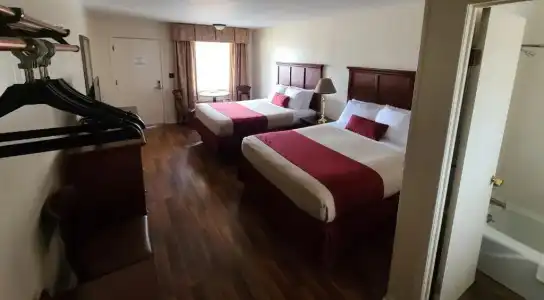 Homestead Motel - 89