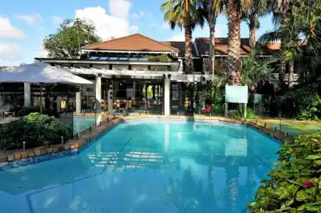 Emerald Inn - 11