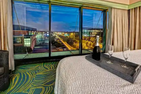 SpringHill Suites Marriott Norfolk Old Dominion University - 31