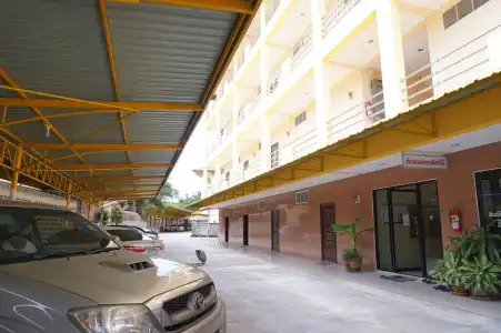 Jirasin Ranong Apartment - 0