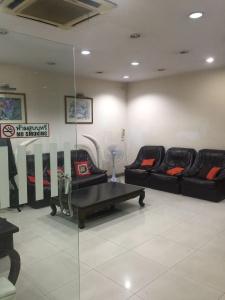 Mall Suites - 16