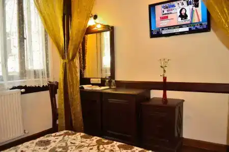 Alp Guesthouse - 57