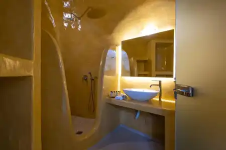 Santoterra Antigua Suites - 93