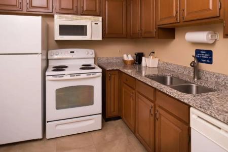 Best Western Ambassador Inn & Suites - 180