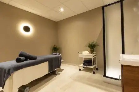 Ö Seaside Suites & Spa - 23