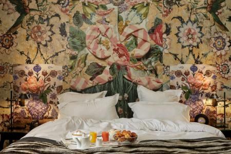 Hôtel du Petit Moulin, Haute Couture by Lacroix - 20