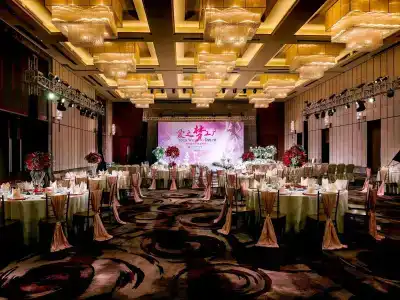 Pullman Oceanview Sanya Bay Resort & Spa - 26