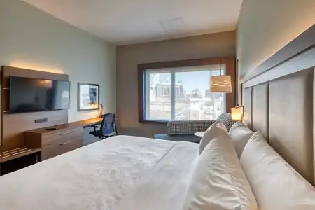 Holiday Inn Express & Suites Charlotte - South End by IHG - 89