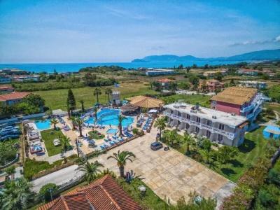 2-bed Apartment With Pool - 12