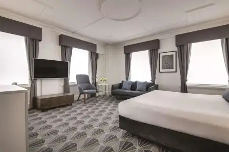 The Savoy on Little Collins Melbourne - 7