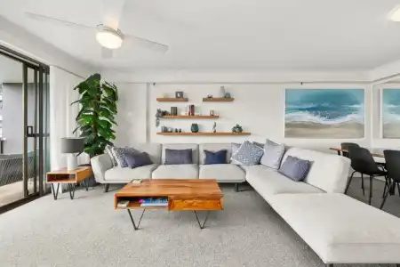 Gemini Court Holiday Apartments - 490