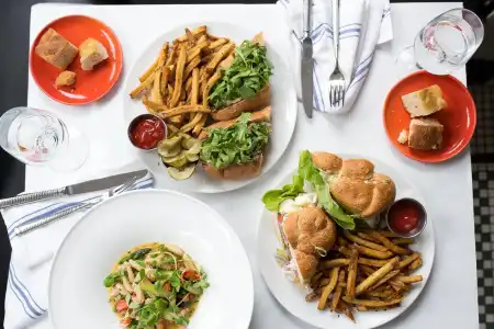 Beacon Hill & Bistro - 10