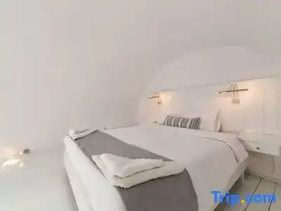 Artemis Suites - 149