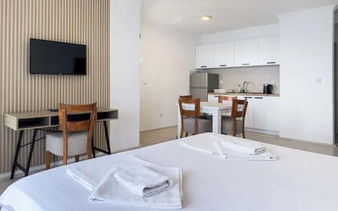 Open Sea Luxury Apartments - 111