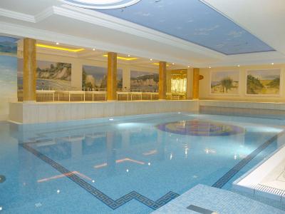 Rugard Thermal Strandhotel - 8