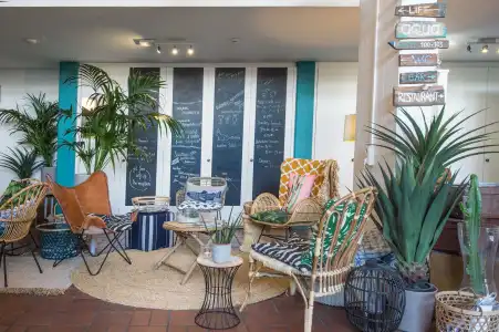 Aqua & Hostel - 9
