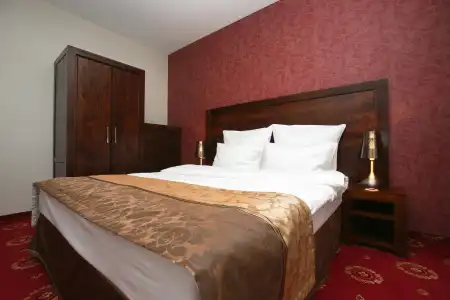 Columbus - 3