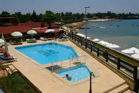 Side Beach Club - 7