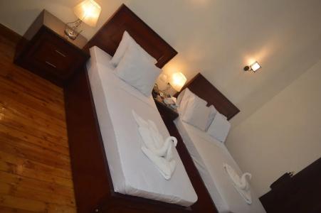 Midtown Hostel - 60