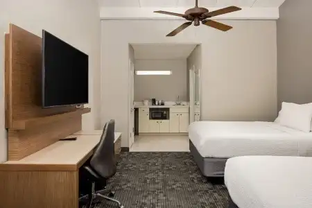 Courtyard by Marriott Key West Waterfront - 32