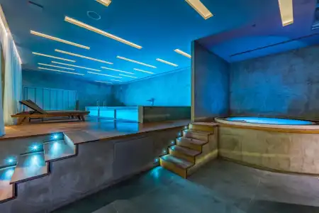 Alexandra Beach Resort & Spa - 16