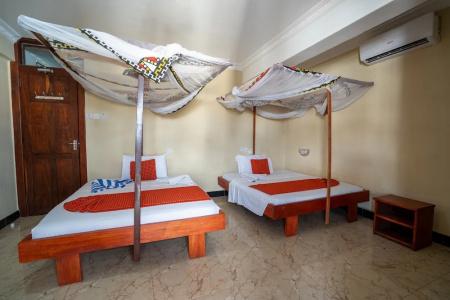 Stonetown View Inn - 4