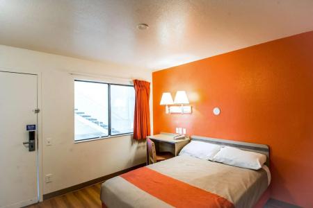 Motel 6 Redding, CA - North - 14