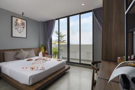 Marilyn Nha Trang - 102