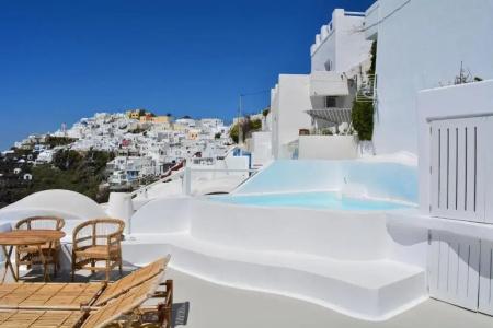 Cocoon Suites - 228