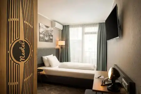 ArtANA Neotel, Trademark Collection by Wyndham - 24