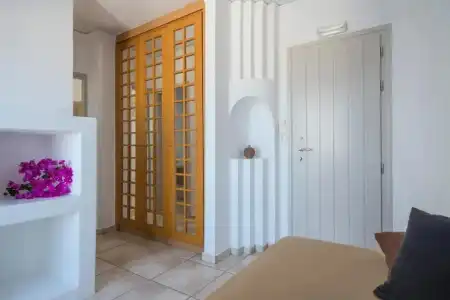 Kanale's Rooms and Suites - 109