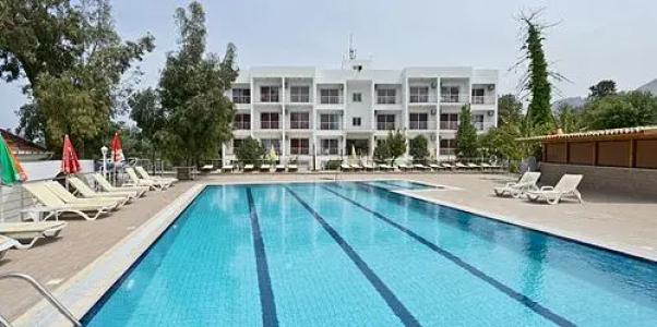 Holiday Village Rose Gardens - 4