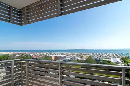 Kiss Beachfront & Restaurant - 51
