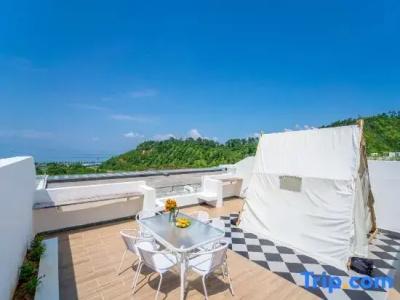 Island Skylight Resort - 136