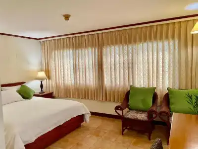 Surin Bay Inn - 32