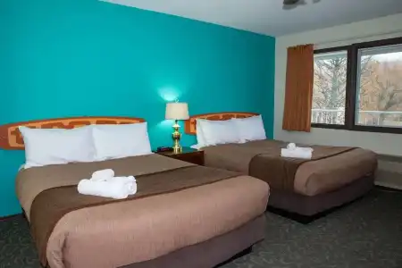 Bowmont Motel - 63