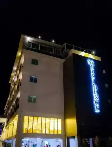 SR Residence - 48