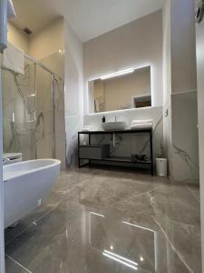 Adelaide Suite Dreams - 74