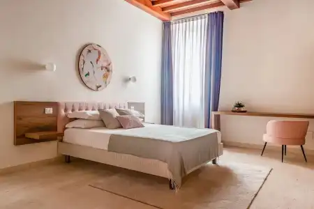 Grand Master Suites - 95