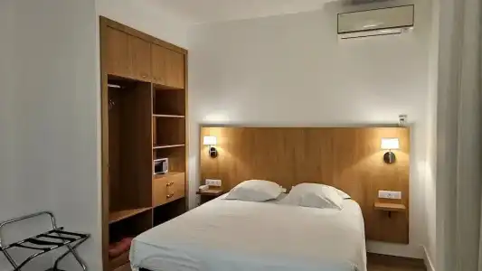 Carlton Nice - 30