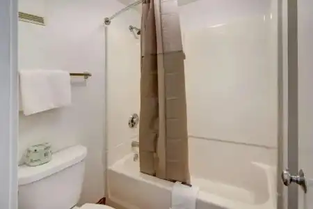 Motel 6 Dallas, TX - Forest Lane - 52