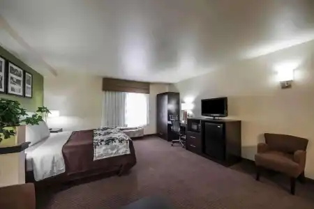 Sleep Inn & Suites Tulsa Central I-44 - 39