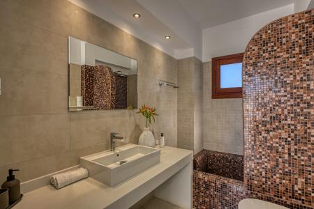 Splendour & Suites - 44