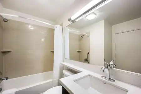 Sonesta Simply Suites Garden Grove Anaheim - 6