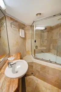 Rolling Surf Resort - 123