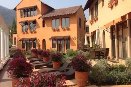 Town Square Suites by Toscana Valley - 16