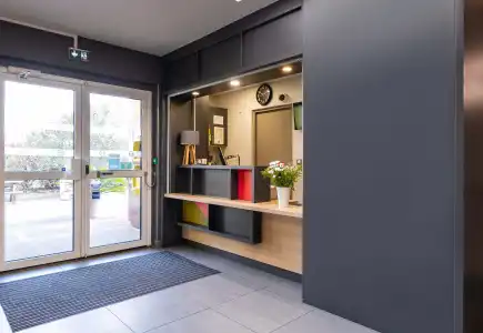 B&B Valence Sud - 2